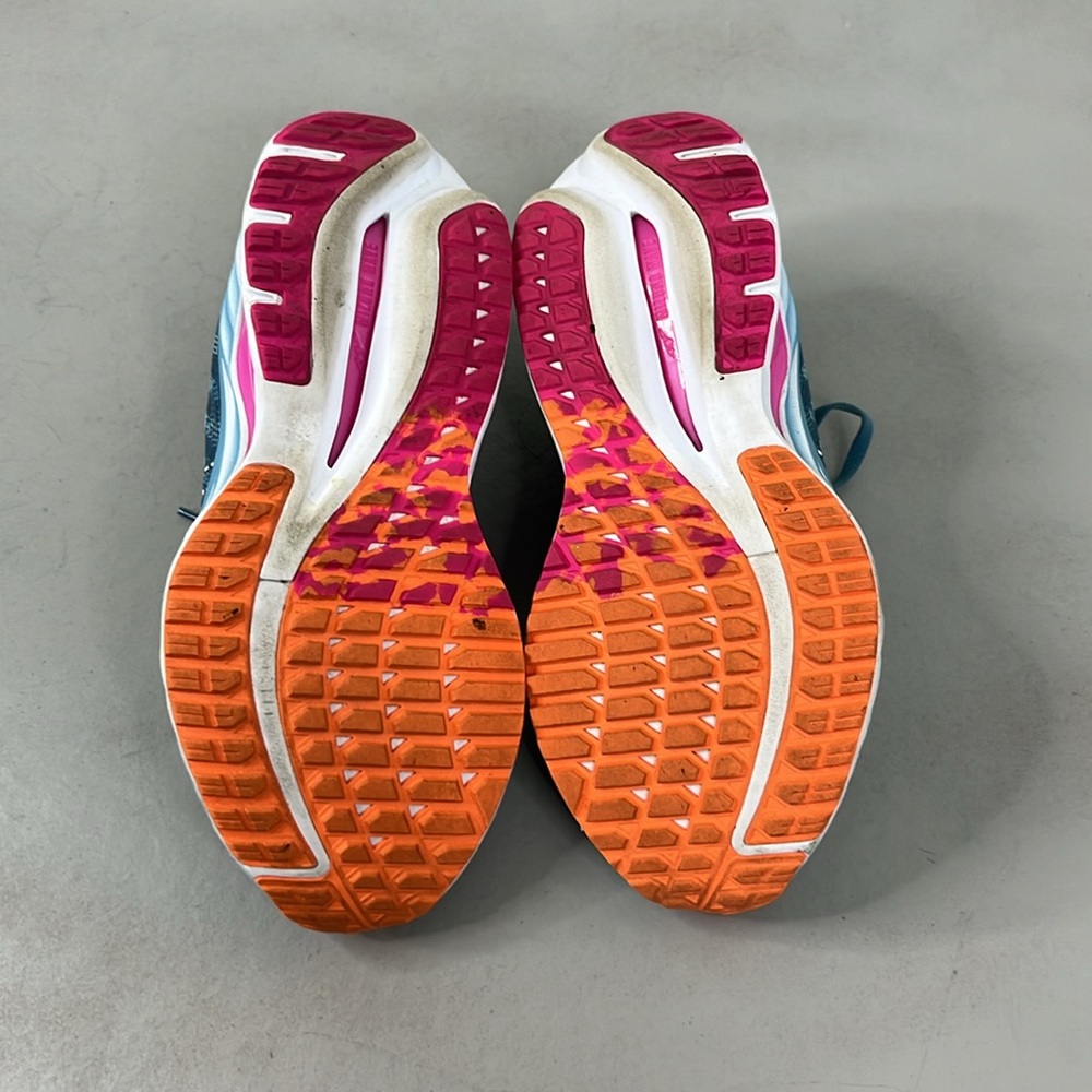 Mizuno WAVE INSPIRE 19 Running Sneakers - Picture 8 of 8